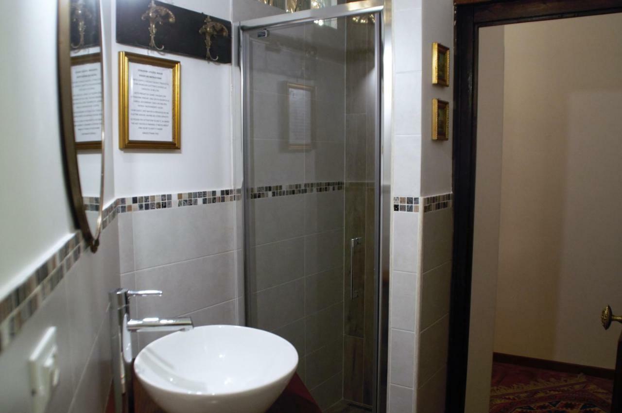 Ferienwohnung Ipazia Loft Genua Exterior foto